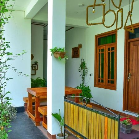 Menara Green Inn Dambulla Buitenkant foto