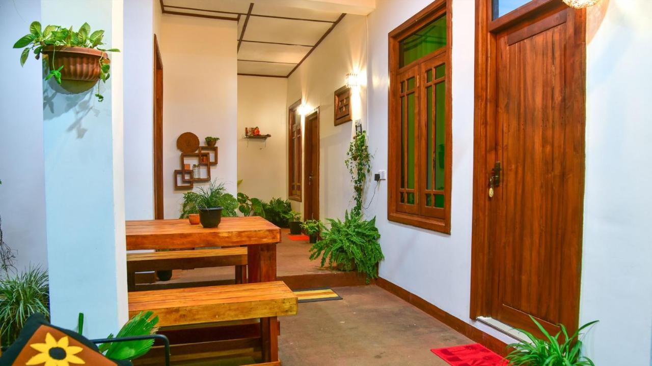 Menara Green Inn Dambulla Buitenkant foto