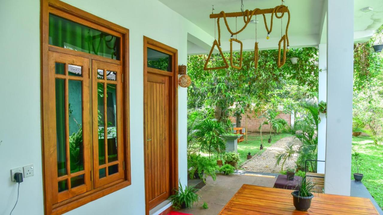Menara Green Inn Dambulla Buitenkant foto
