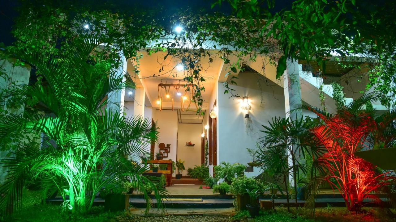 Menara Green Inn Dambulla Buitenkant foto
