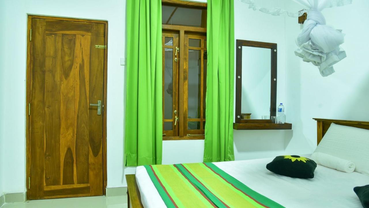 Menara Green Inn Dambulla Buitenkant foto
