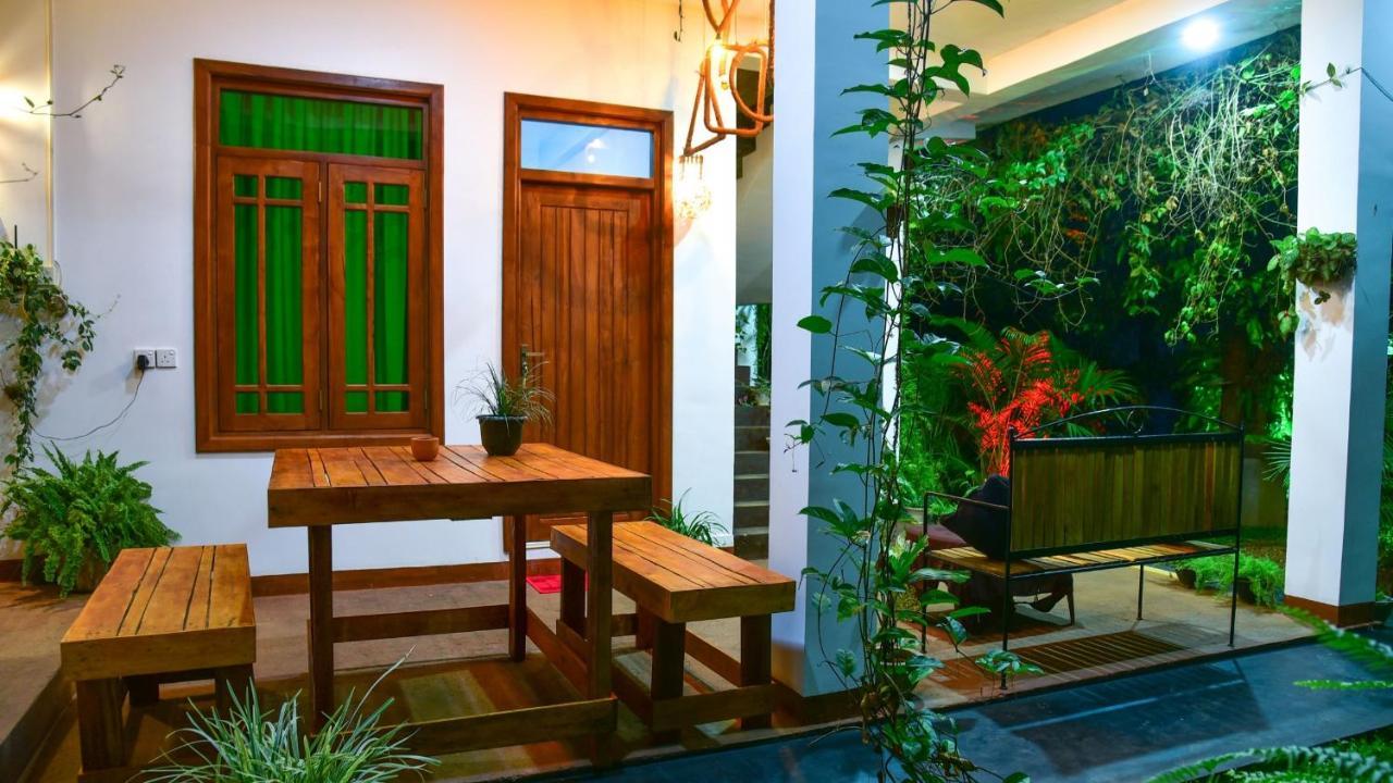 Menara Green Inn Dambulla Buitenkant foto