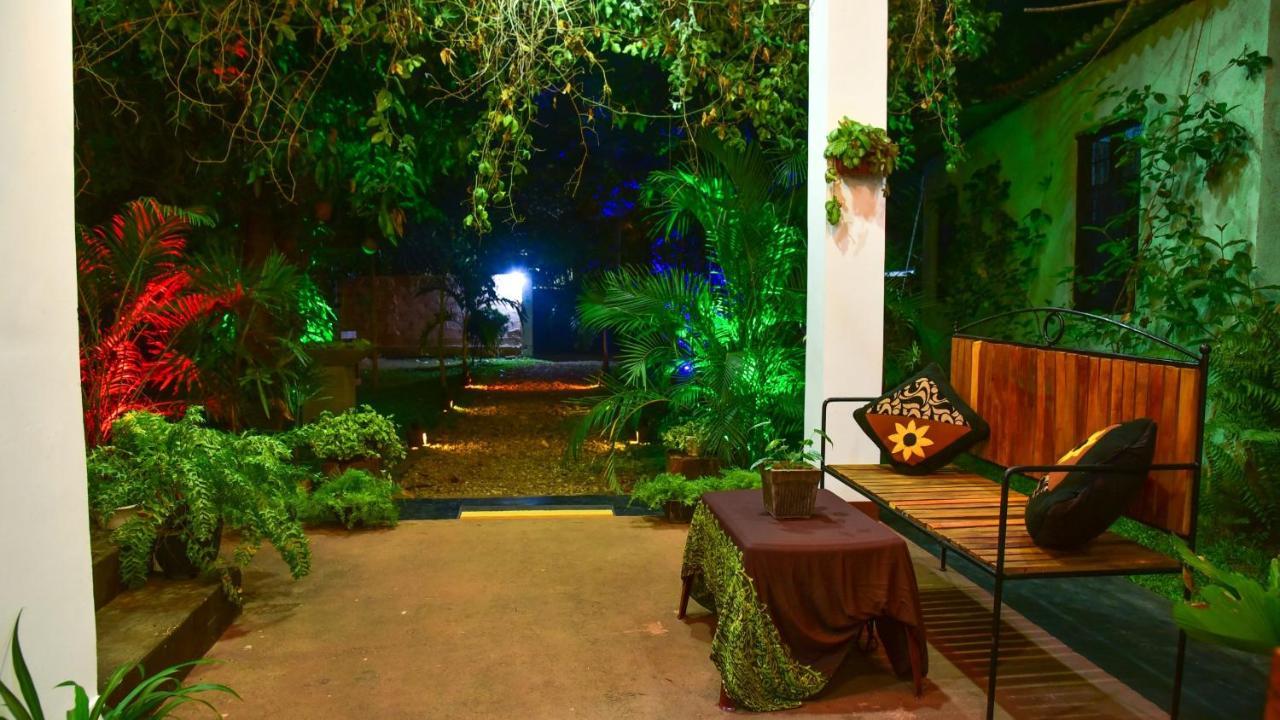 Menara Green Inn Dambulla Buitenkant foto